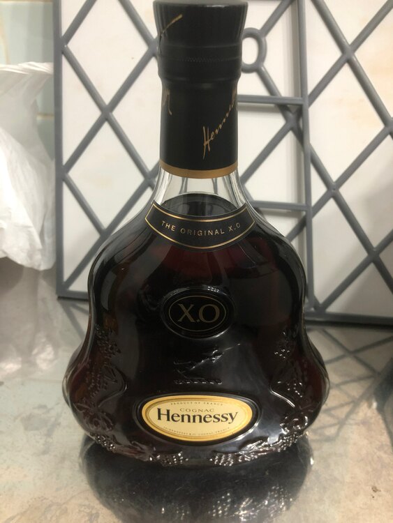 ヘネシー　コニャック（お酒）の商品画像 - 査定依頼日：2025年3月6日 - 最高査定価格：6,000円