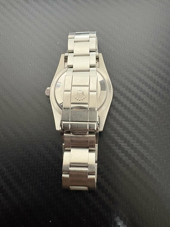 ロレックス エクスプローラー 11427（高級時計）の商品画像 - 査定依頼日：2026年2月8日 - 最高査定価格：950,000円