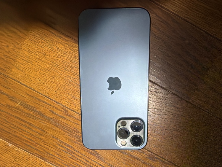 iPhone 12 Pro Max 256GB docomo（スマホ）の商品画像 - 査定依頼日：2026年5月16日 - 最高査定価格：45,000円