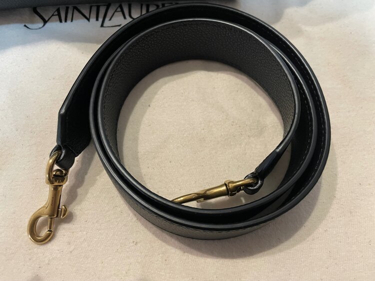 イブサンローラン  （ブランドバッグ）の商品画像 - 査定依頼日：2025年2月13日 - 最高査定価格：130,000円