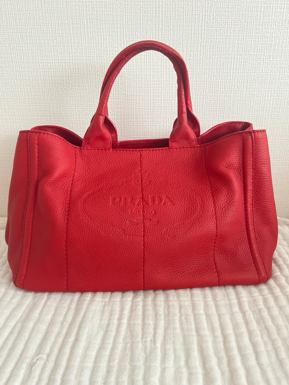 プラダ  （ブランドバッグ）の商品画像 - 査定依頼日：2025年8月20日 - 最高査定価格：70,000円