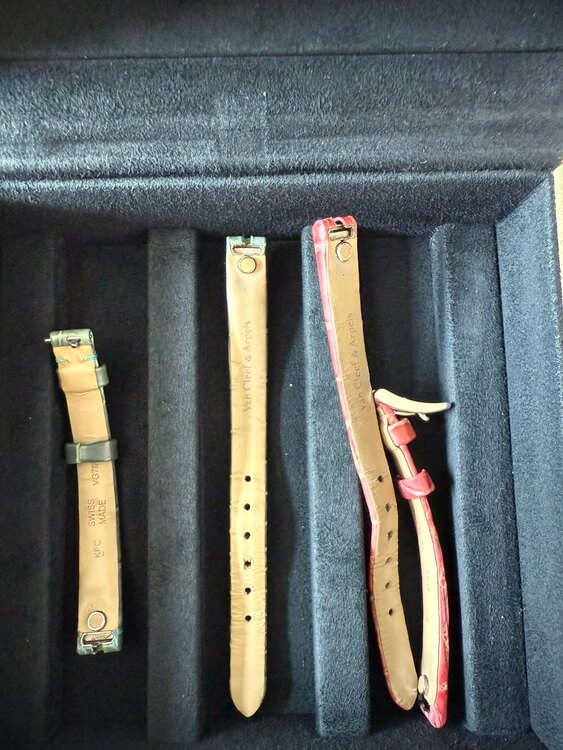 その他 ヴァン クリーフ＆アーペル VCAR03890（高級時計）の商品画像 - 査定依頼日：2025年5月1日 - 最高査定価格：1,200,000円