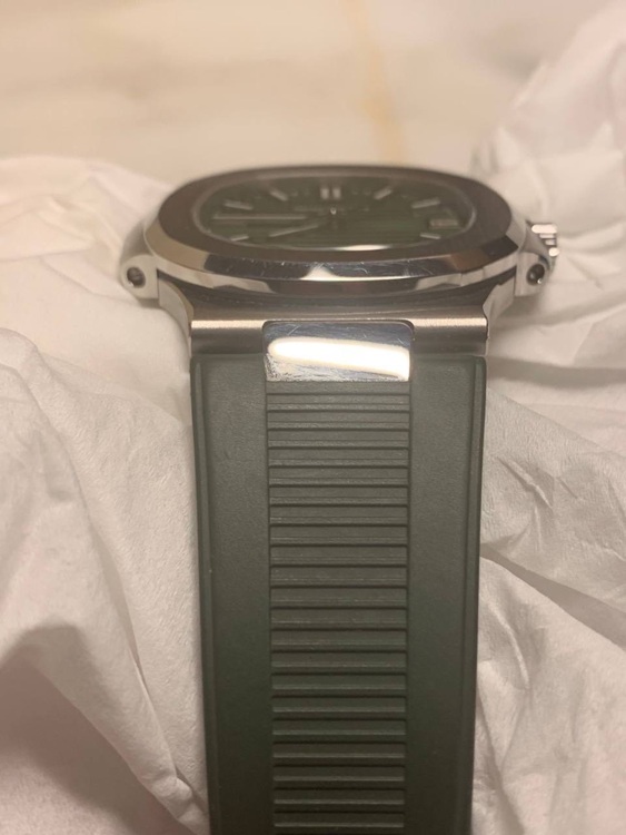 パテックフィリップ ノーチラス 5711/1A-01（高級時計）の商品画像 - 査定依頼日：2025年9月18日 - 最高査定価格：3,500,000円