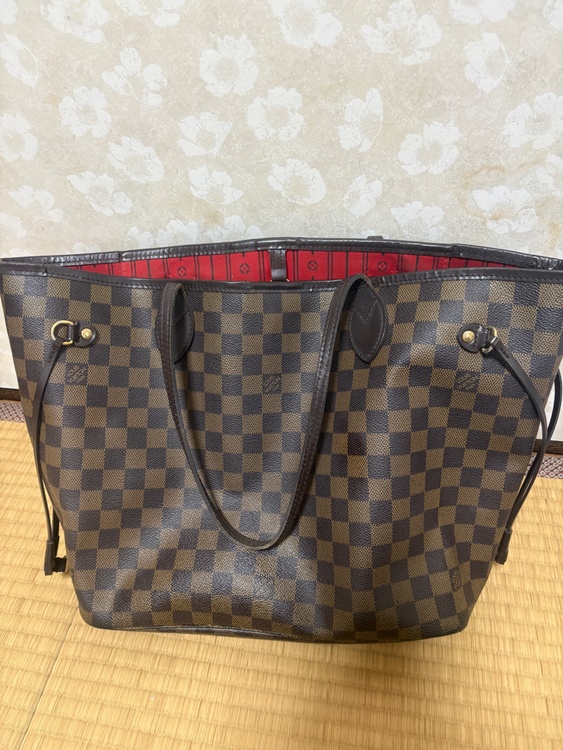 ルイ・ヴィトン ネヴァーフル MM ダミエ・エベヌ N51105（ブランドバッグ）の商品画像 - 査定依頼日：2026年10月4日 - 最高査定価格：45,000円