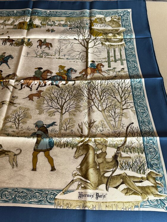 スカーフ　カラ90- L’hiver（古着・ファッション）の商品画像 - 査定依頼日：2025年2月20日 - 最高査定価格：11,000円