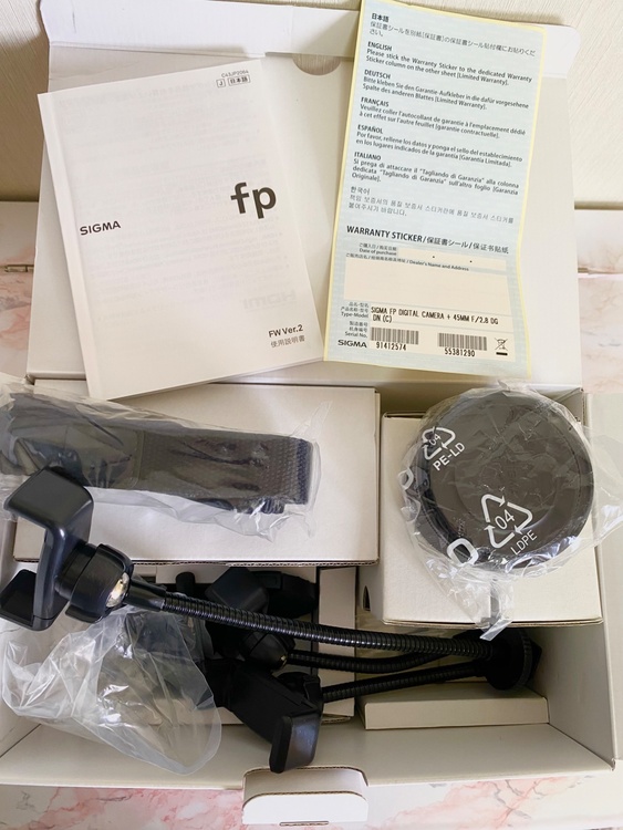 SIGMA F2.8 DG DN KIT（カメラ）の商品画像 - 査定依頼日：2026年3月29日 - 最高査定価格：120,000円