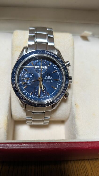 オメガ スピードマスター 8455762（高級時計）の商品画像 - 査定依頼日：2025年9月26日 - 最高査定価格：330,000円
