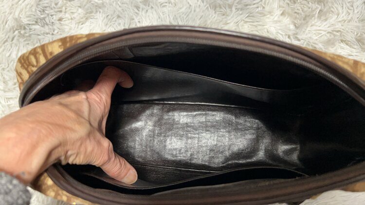 ディオール  （ブランドバッグ）の商品画像 - 査定依頼日：2025年3月28日 - 最高査定価格：15,000円