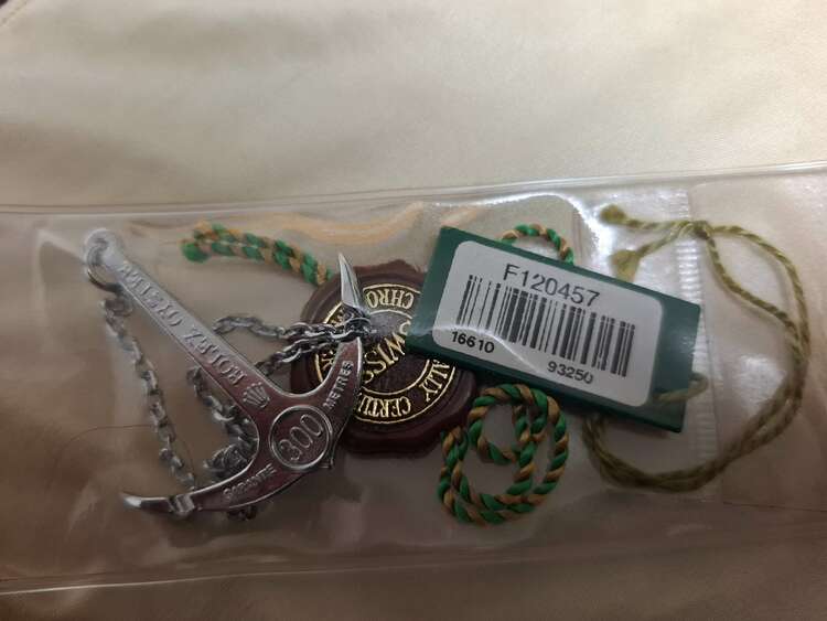 16610（高級時計）の商品画像 - 査定依頼日：2025年2月17日 - 最高査定価格：1,300,000円