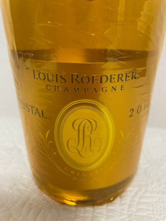 ルイ・ロデレールクリスタルブリュット 750ml（お酒）の商品画像 - 査定依頼日：2025年5月11日 - 最高査定価格：96,000円