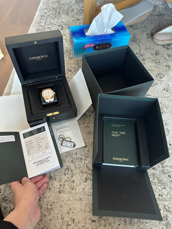 デュアルタイム（高級時計）の商品画像 - 査定依頼日：2024年12月9日 - 最高査定価格：4,050,000円