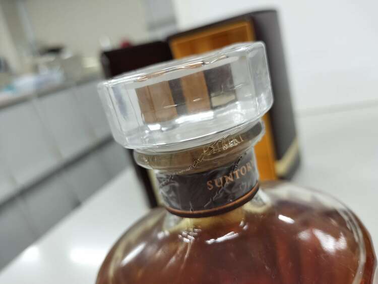 ウイスキー サントリー響 （お酒）の商品画像 - 査定依頼日：2025年4月20日 - 最高査定価格：40,000円