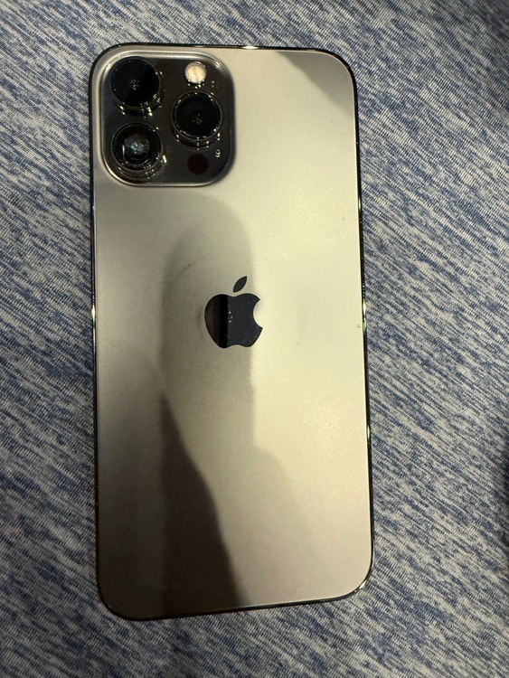 iPhone iPhone 13 Pro Max 256GB SIMフリー（スマホ）の商品画像 - 査定依頼日：2026年8月4日 - 最高査定価格：28,000円