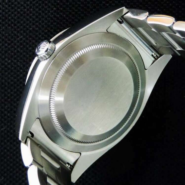 ロレックス エクスプローラー （高級時計）の商品画像 - 査定依頼日：2025年5月26日 - 最高査定価格：980,000円