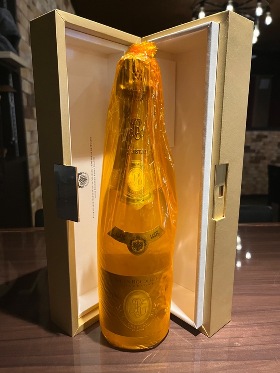 シャンパン ルイ・ロデレール （お酒）の商品画像 - 査定依頼日：2025年8月8日 - 最高査定価格：34,500円