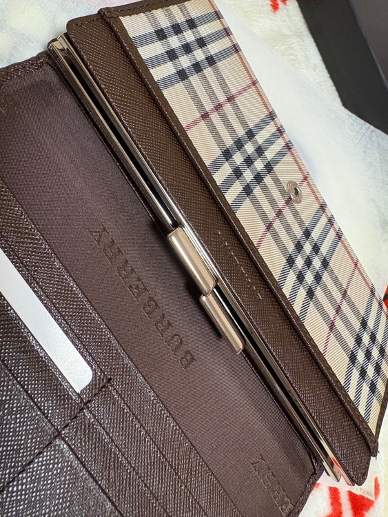 その他 バーバリー （ブランドバッグ）の商品画像 - 査定依頼日：2025年11月14日 - 最高査定価格：3,000円