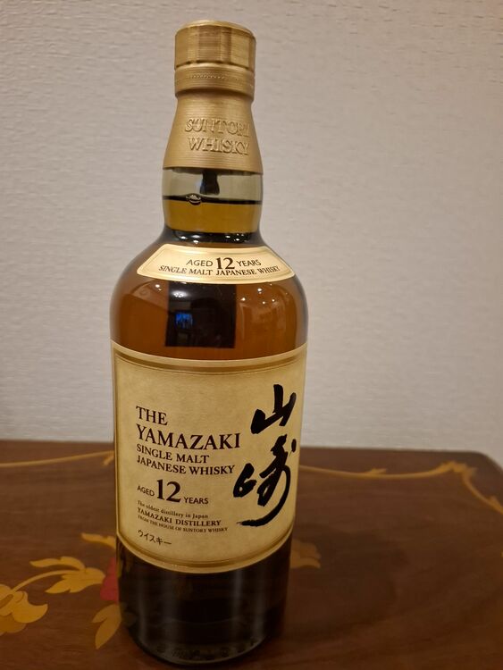 ウイスキー サントリー山崎 （お酒）の商品画像 - 査定依頼日：2025年11月12日 - 最高査定価格：25,000円