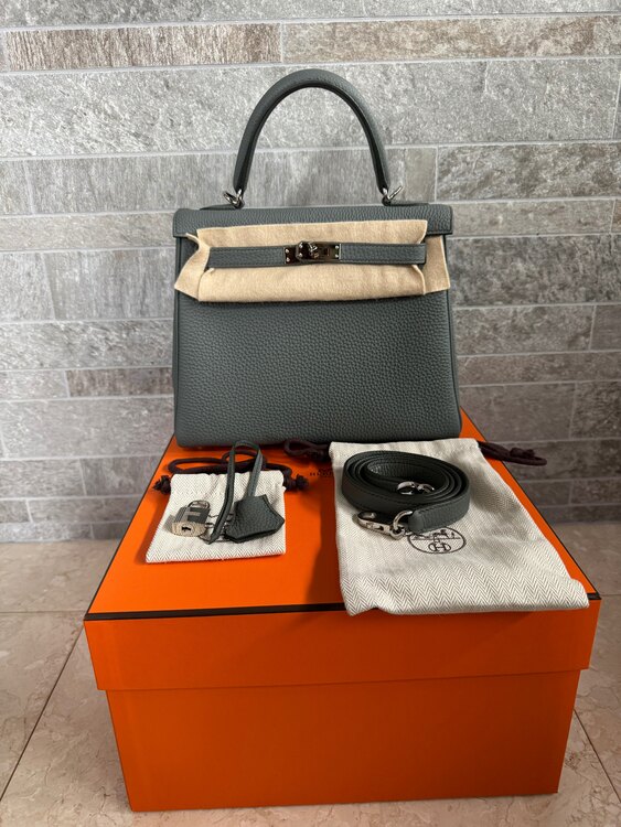 エルメス ケリー （ブランドバッグ）の商品画像 - 査定依頼日：2025年5月21日 - 最高査定価格：2,600,000円