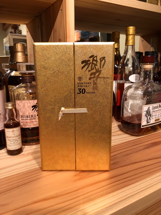 ウイスキー サントリー響（お酒）の商品画像 - 査定依頼日：2026年7月17日 - 最高査定価格：631,000円