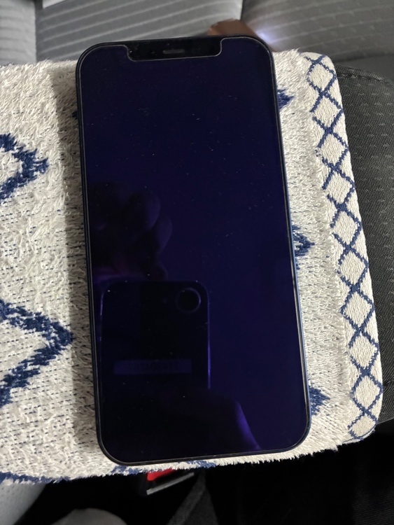 iPhone 12 128GB au（スマホ）の商品画像 - 査定依頼日：2026年4月22日 - 最高査定価格：27,000円