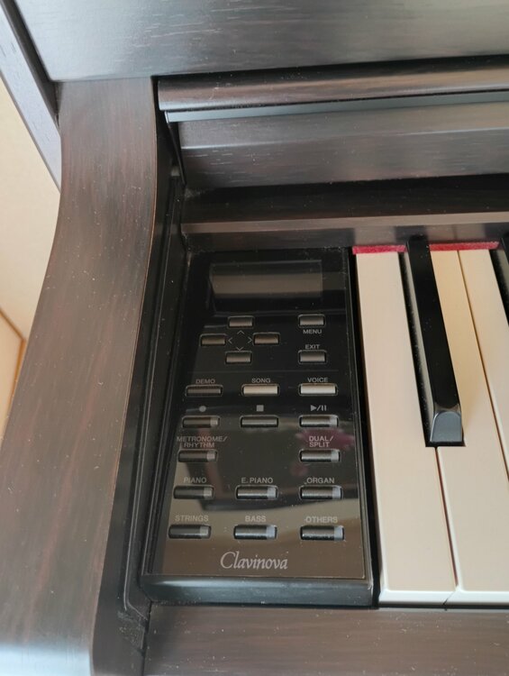 clp-545R（ピアノ・楽器・PA機材）の商品画像 - 査定依頼日：2026年10月8日 - 最高査定価格：5,000円