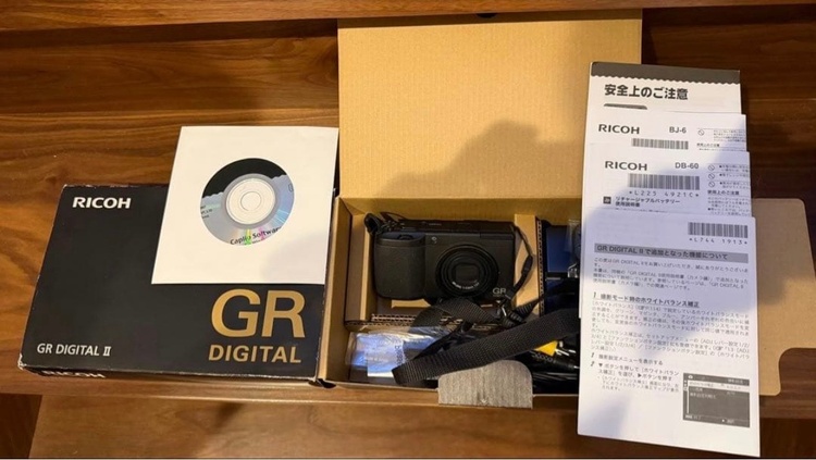 RICOH・GR・デジタル2（カメラ）の商品画像 - 査定依頼日：2026年8月7日 - 最高査定価格：90,000円