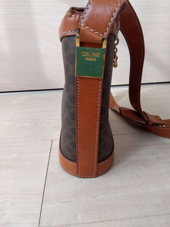 セリーヌ  （ブランドバッグ）の商品画像 - 査定依頼日：2025年5月3日 - 最高査定価格：31,000円