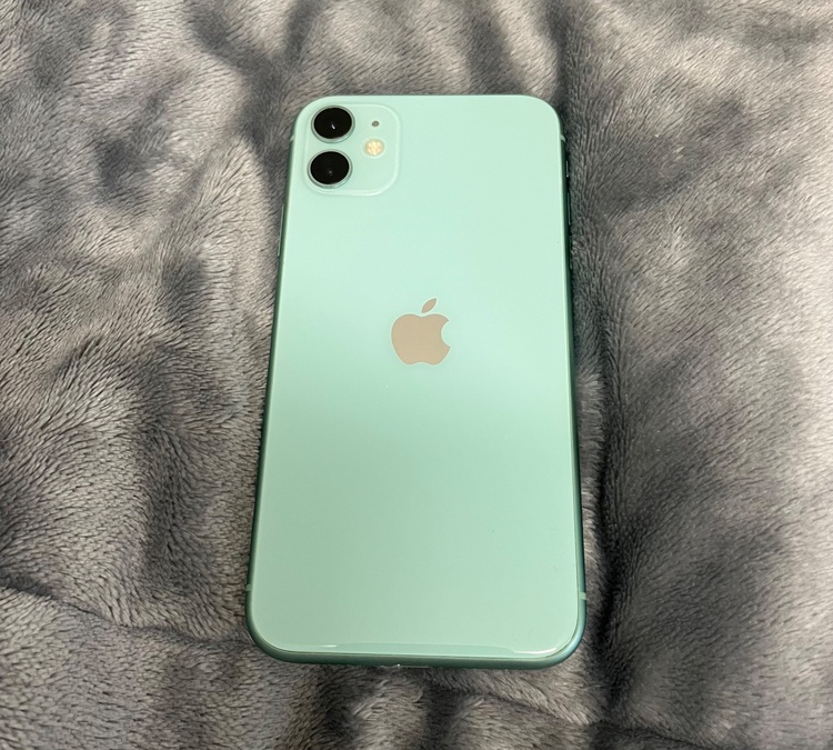iPhone11 64GB SIMフリー（スマホ）の商品画像 - 査定依頼日：2026年5月6日 - 最高査定価格：20,000円