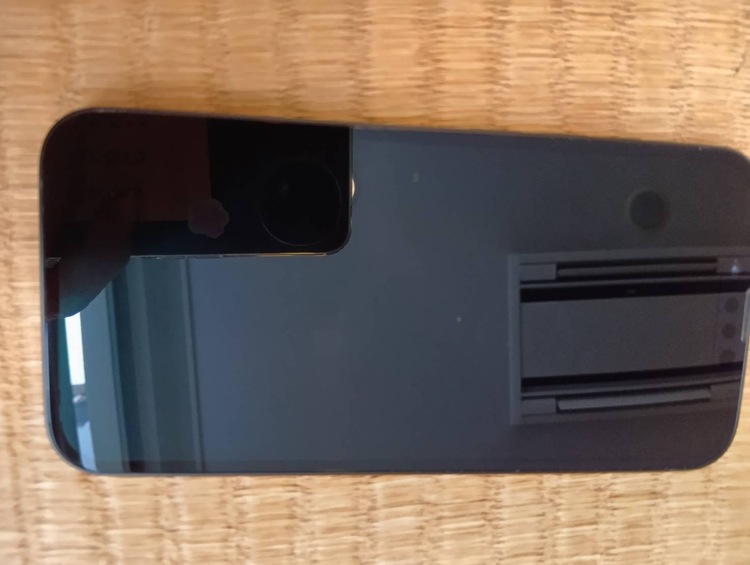 M2XQR7KH70（スマホ）の商品画像 - 査定依頼日：2026年7月19日 - 最高査定価格：70,000円