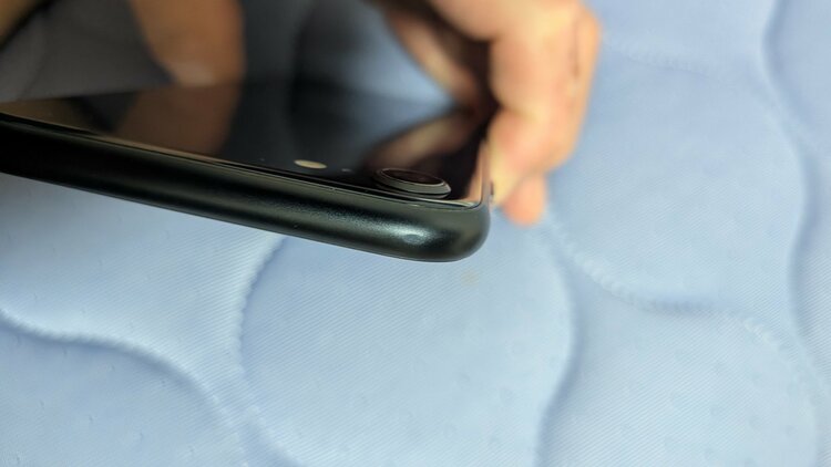 iPhone iPhone SE (第 3 世代) 64GB SIMフリー（スマホ）の商品画像 - 査定依頼日：2026年9月20日 - 最高査定価格：18,000円