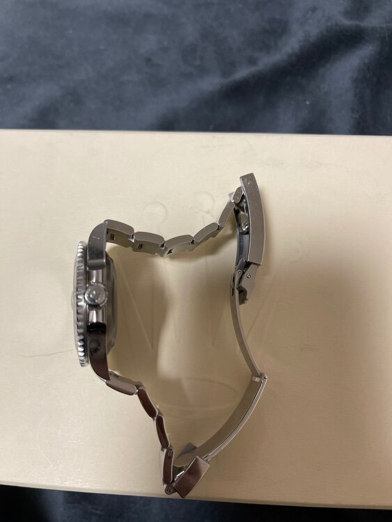 ロレックス サブマリーナー 116610Ln（高級時計）の商品画像 - 査定依頼日：2025年2月1日 - 最高査定価格：1,650,000円