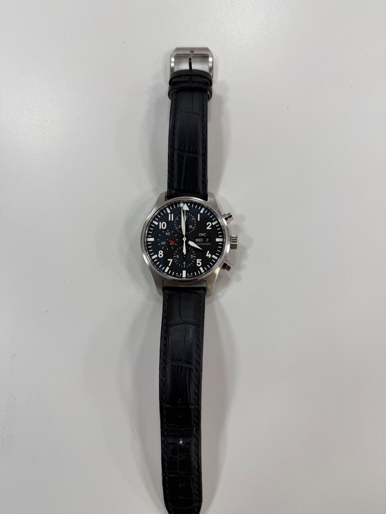 IWC パイロットウォッチ（高級時計）の商品画像 - 査定依頼日：2026年10月20日 - 最高査定価格：520,000円