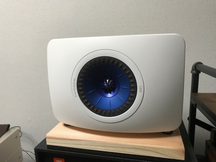 KEF LS50（オーディオ・スピーカー）の商品画像 - 査定依頼日：2025年7月10日 - 最高査定価格：40,000円