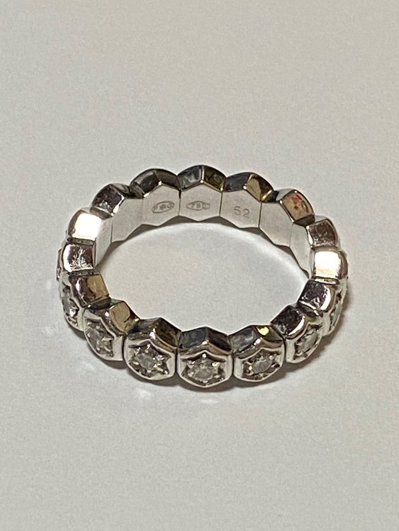 ピアジェ（金・貴金属）の商品画像 - 査定依頼日：2023年10月29日 - 最高査定価格：100,000円