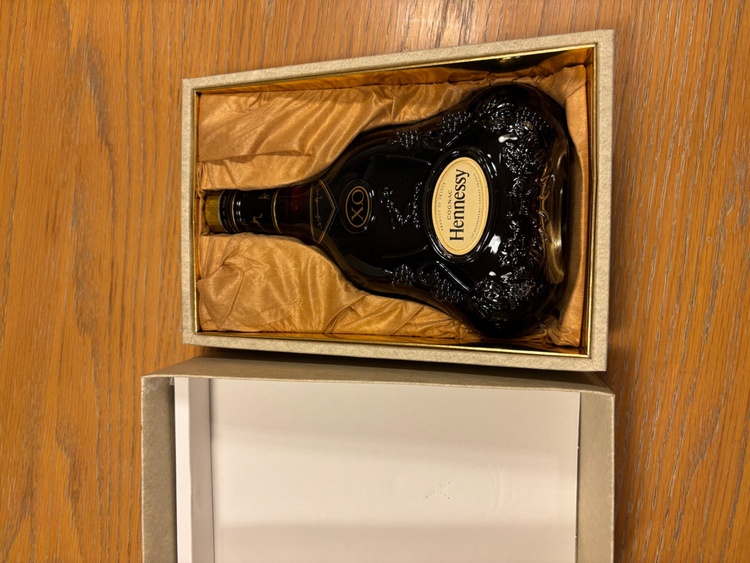HennessyXO（お酒）の商品画像 - 査定依頼日：2026年3月10日 - 最高査定価格：17,000円