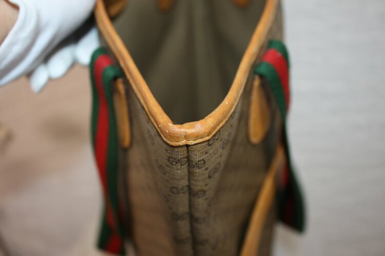 GUCCI マイクロGG トートバッグ PVCレザー シェリーライン 002 983 0163（ブランドバッグ）の商品画像 - 査定依頼日：2026年10月8日 - 最高査定価格：6,000円
