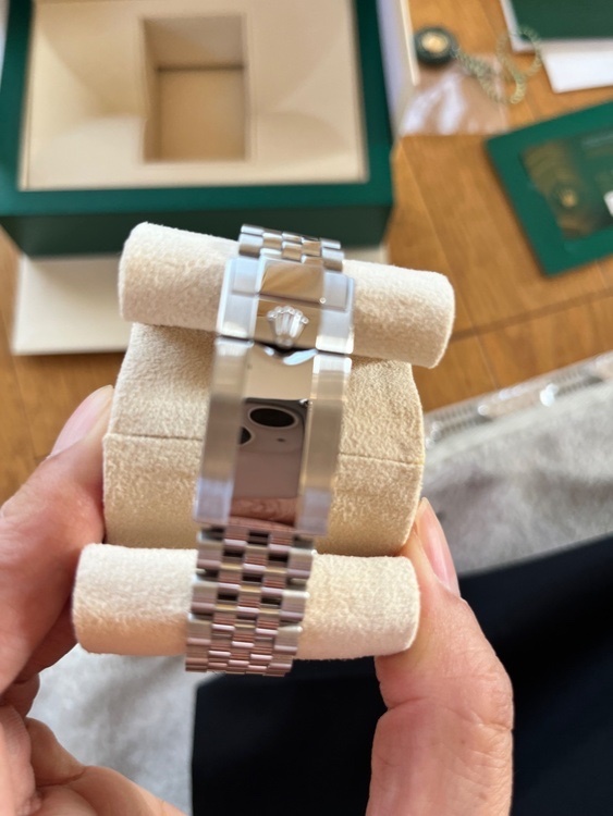 126720VTNR（高級時計）の商品画像 - 査定依頼日：2026年3月21日 - 最高査定価格：2,800,000円