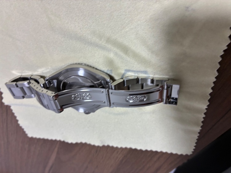 ロレックス ヨットマスター （高級時計）の商品画像 - 査定依頼日：2025年7月18日 - 最高査定価格：1,320,000円