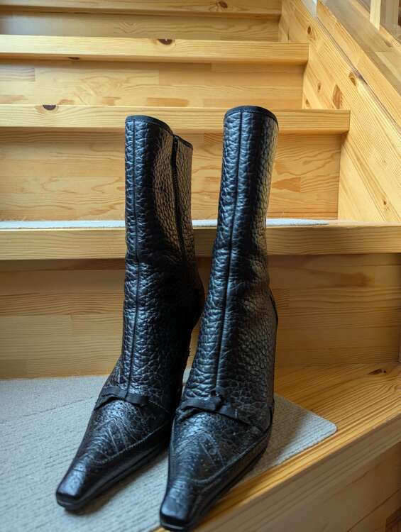 プラダ  （ブランドバッグ）の商品画像 - 査定依頼日：2025年5月27日 - 最高査定価格：30,000円