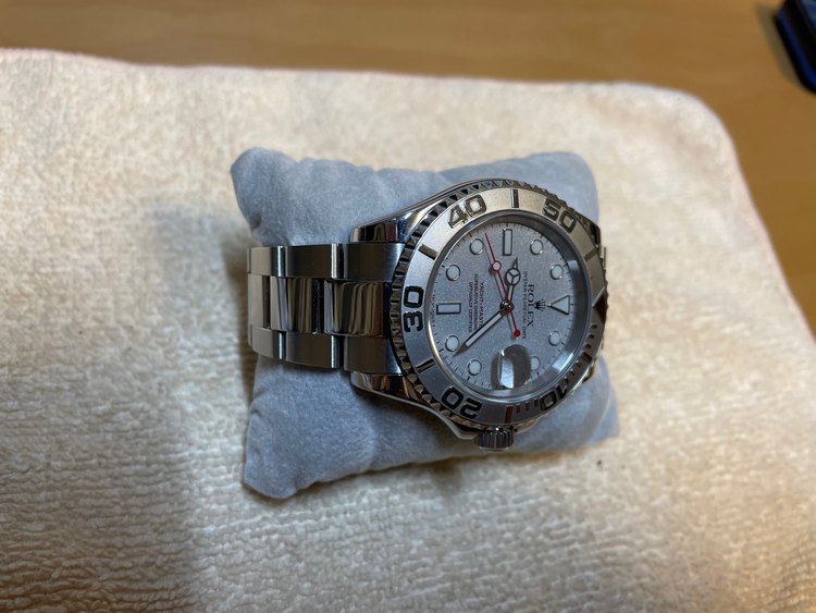 ヨットマスター　ロレジウム（高級時計）の商品画像 - 査定依頼日：2022年9月5日 - 最高査定価格：1,100,000円