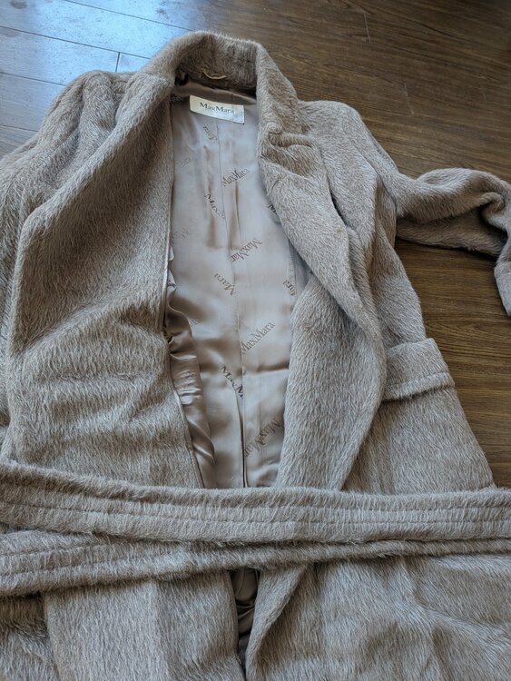 Max Mara　ロングコート（古着・ファッション）の商品画像 - 査定依頼日：2026年8月26日 - 最高査定価格：14,000円
