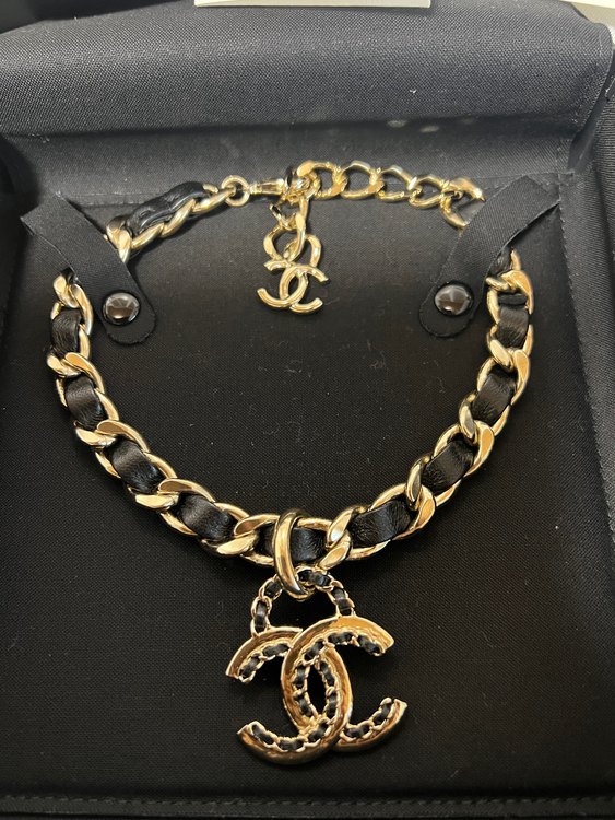 AB7847B07680NH056UNI（古着・ファッション）の商品画像 - 査定依頼日：2022年8月29日