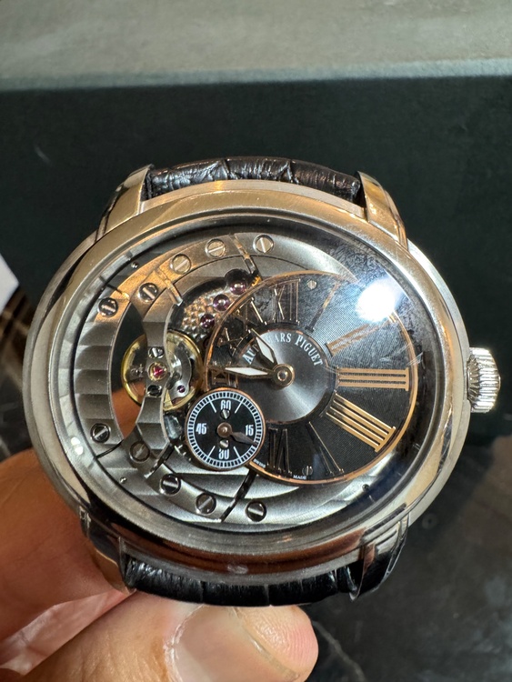 ミレネリー　（高級時計）の商品画像 - 査定依頼日：2026年3月15日 - 最高査定価格：1,800,000円