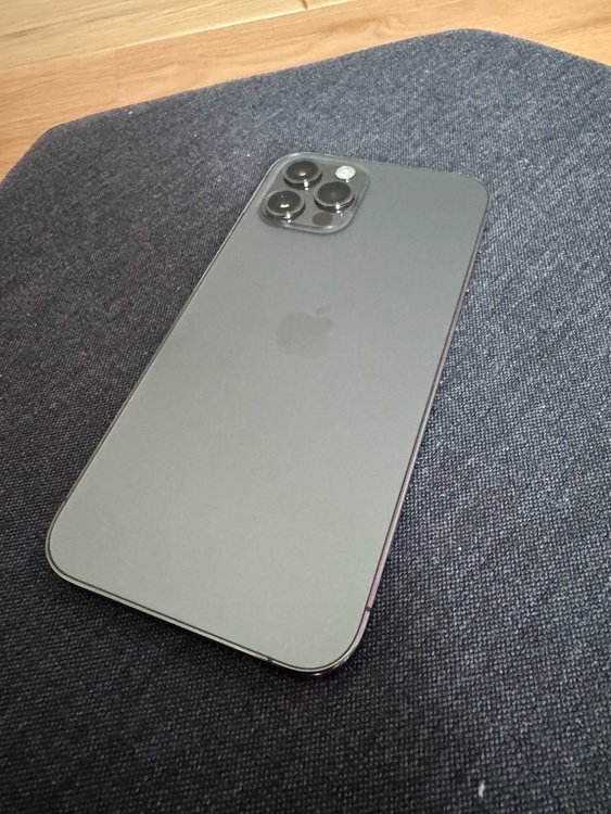 iPhone 12 Pro 128GB SIMフリー（スマホ）の商品画像 - 査定依頼日：2026年5月15日 - 最高査定価格：30,000円
