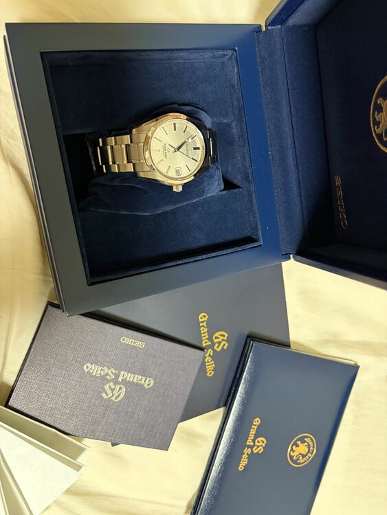 セイコー グランドセイコー SBGR05（高級時計）の商品画像 - 査定依頼日：2025年11月3日 - 最高査定価格：250,000円