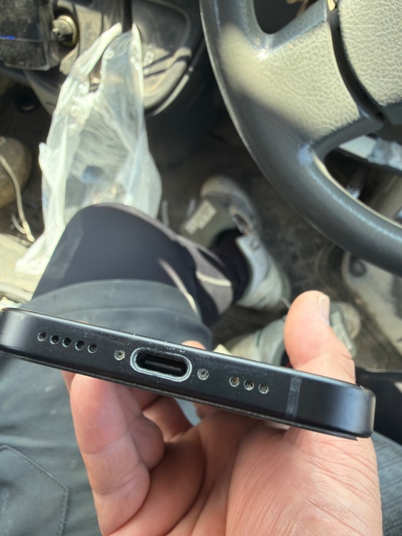 iPhone iPhone 15 256GB SIMフリー（スマホ）の商品画像 - 査定依頼日：2026年6月1日 - 最高査定価格：71,000円