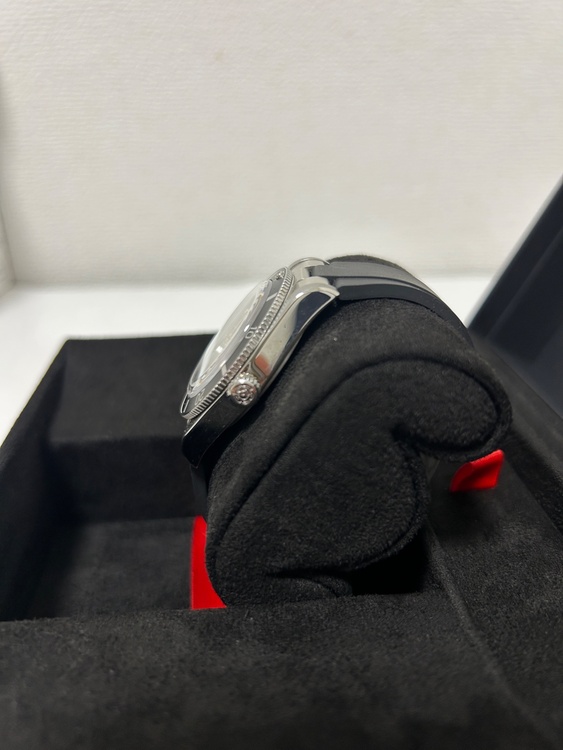 チューダー ブラックベイ 79000（高級時計）の商品画像 - 査定依頼日：2026年4月18日 - 最高査定価格：450,000円