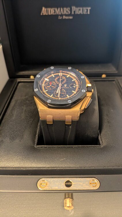 オーデマピゲ ロイヤルオークオフショア （高級時計）の商品画像 - 査定依頼日：2026年2月28日 - 最高査定価格：6,050,000円