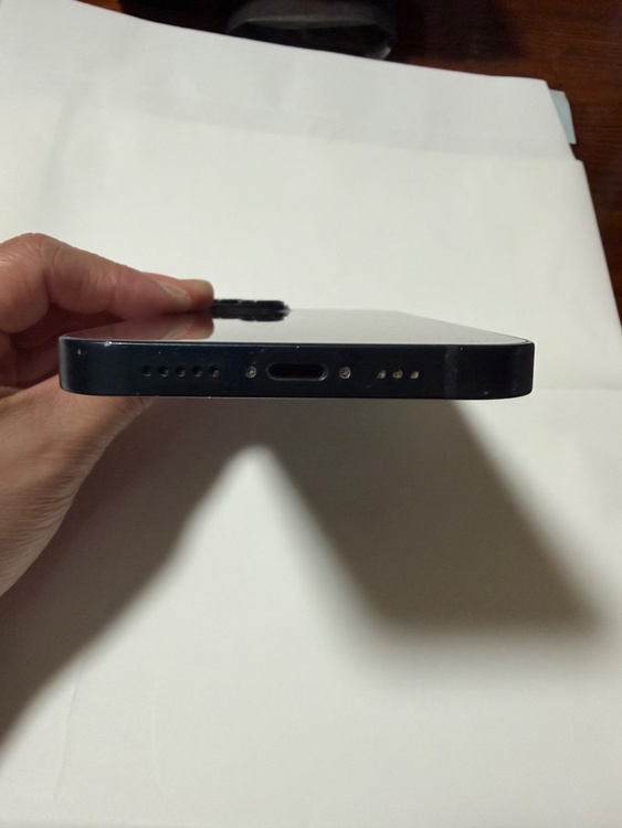 iPhone 14 128GB Softbank（スマホ）の商品画像 - 査定依頼日：2026年4月21日 - 最高査定価格：39,000円