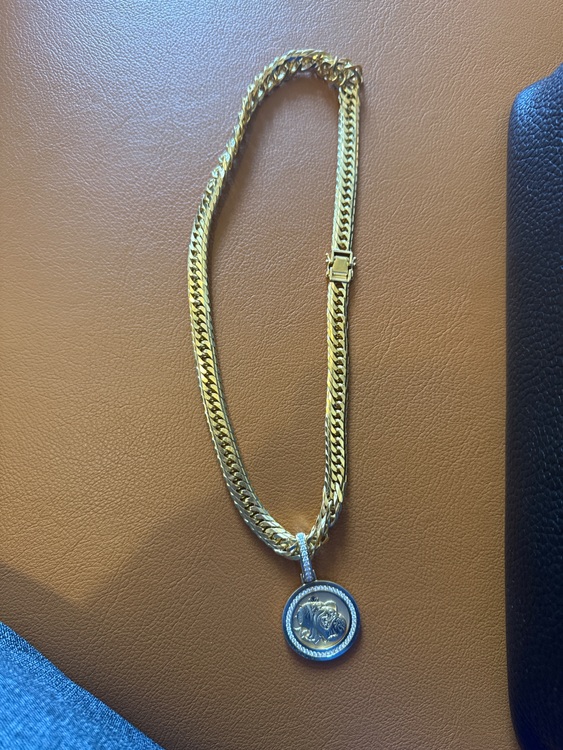 ネックレス（金・貴金属）の商品画像 - 査定依頼日：2025年9月19日 - 最高査定価格：2,203,000円